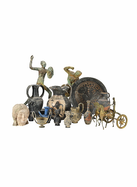 ASTA T45 A TEMPO DI OGGETTI DI STILE ARCHEOLOGICO